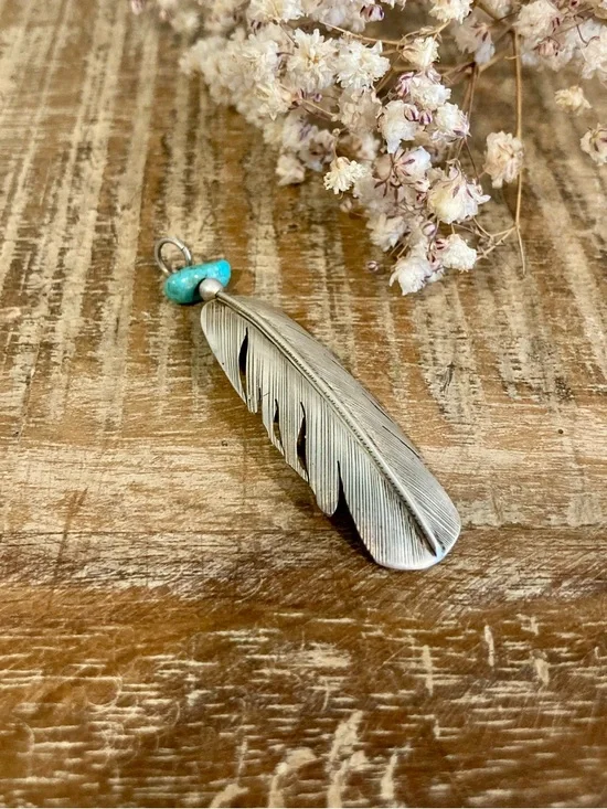 Vintage Sterling Silver HJ Chavez Signed Feather Pendant with Turquoise Accent - Picture 4 of 12